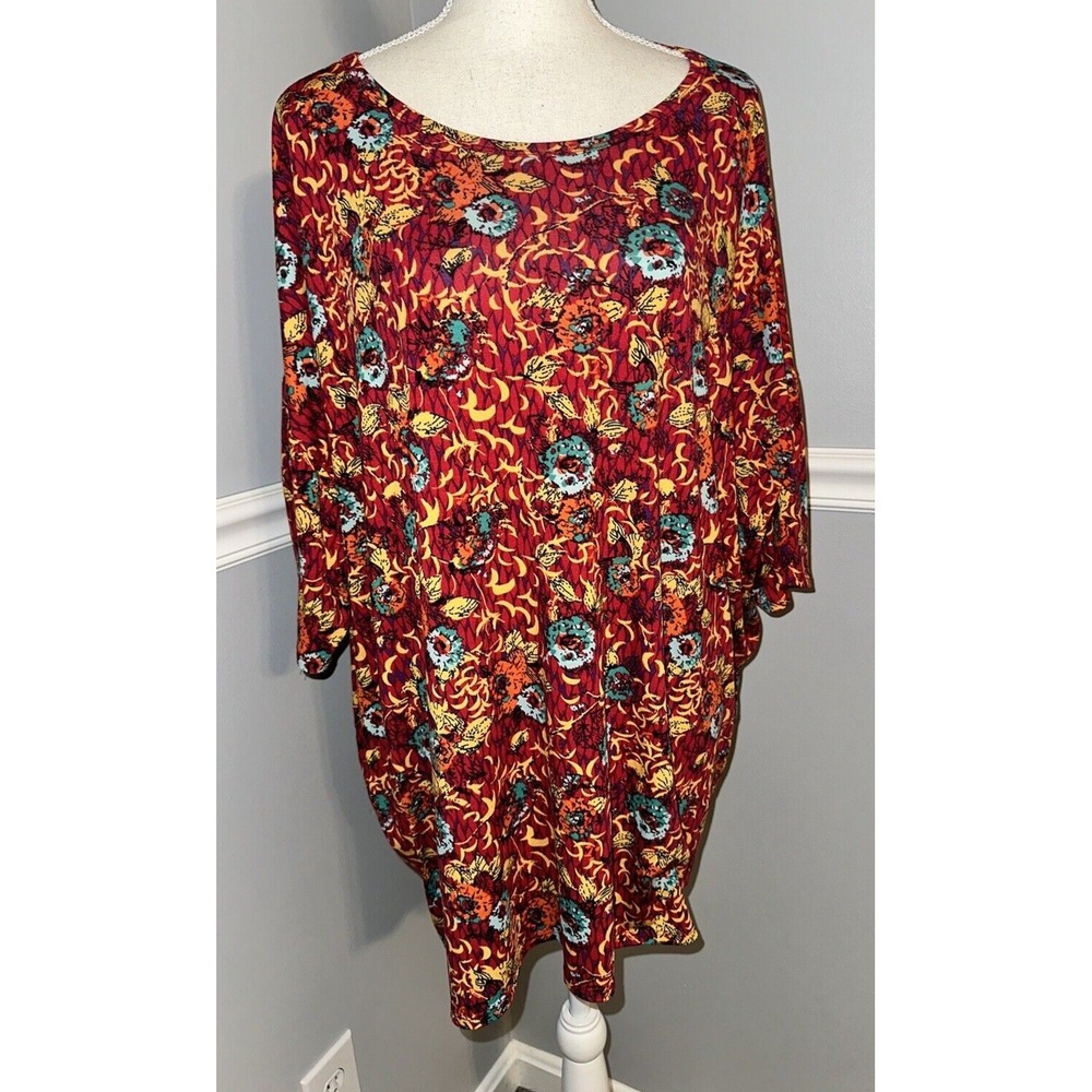 NWOT LulaRoe‎ Shirt Womens Size 3XL Irma FLoral Soft  Short Sleeves